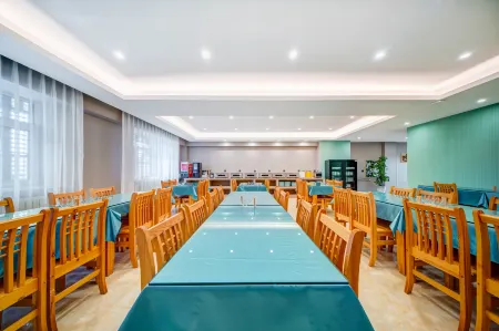 Hotel Hagiogo (Erguna City Museum Store)