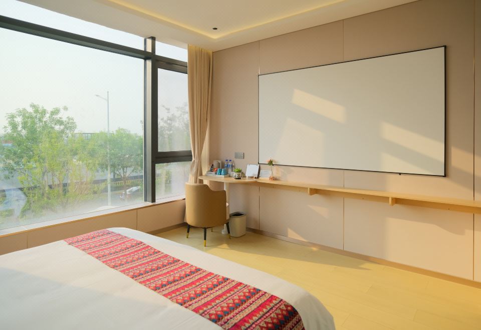 루이시 호텔의 깔끔한 객실 이미지