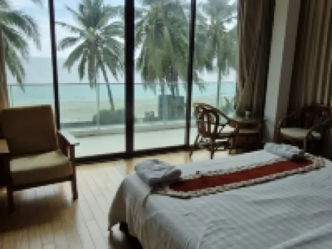 โรงแรมปาล์มมาลีบีชรีสอร์ท ระยอง โรงแรมในอำเภอ แกลง