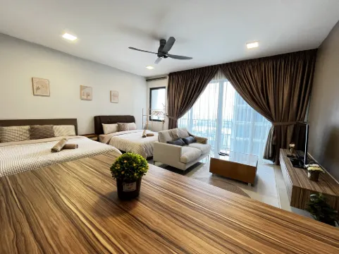 Serene Trefoil Studio-Setia City Mall/SCCC/UiTM/NIH/Peninsula/Tenby