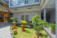 Encounter Haven Hotels in Lijiang Sanyi Airport