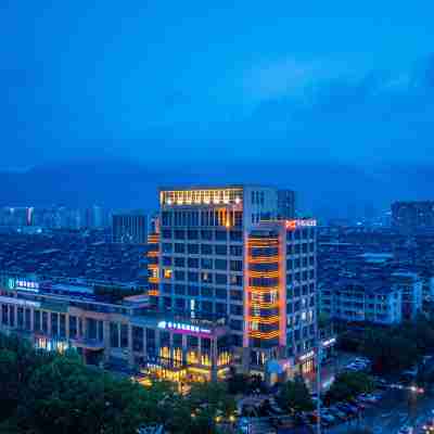 居卡曼花園酒店（靈湖景區店） Hotel Exterior