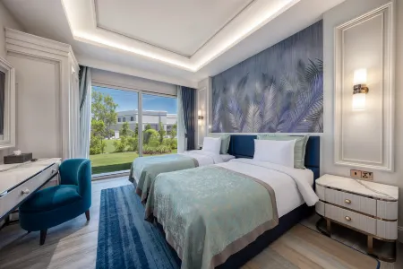 Merit Royal Gardens Hotel & Casino Отели в г. Agios Georgios