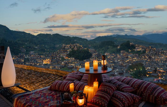 Cloud Retreat ·Summit Gallery Panoramic Homestay (Xijiang Miao Village Viewing Platform)