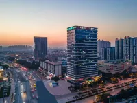 ETAnt錦電競民宿（南寧大嘉滙店）