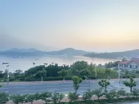 Changhai Guanglu Island Shuangquan Hotel - غرفة مطلة على الجبل
