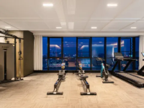 Guiyang North Railway Station West Square Madison Hotel โรงแรมในกุ้ยหยาง