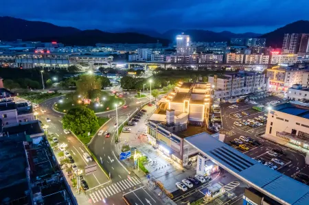 Xiyue Select Hotel (Sun Yat-sen's Former Residence Nanlang High-Speed Railway Station Branch) Отели рядом с достопримечательностью «Cuihengcun»