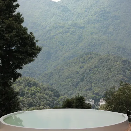 Pure Cloud Hotel