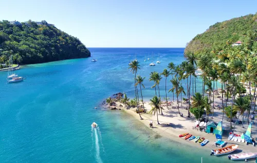 Marigot Beach Club & Dive Resort فنادق في Soucis