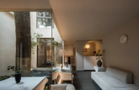 Manjian Homestay (Wuyi Square)