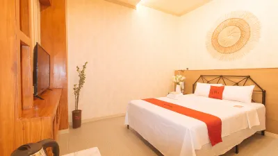 RedDoorz Premium @ Regency Sunset Hotel Hotel a Angeles