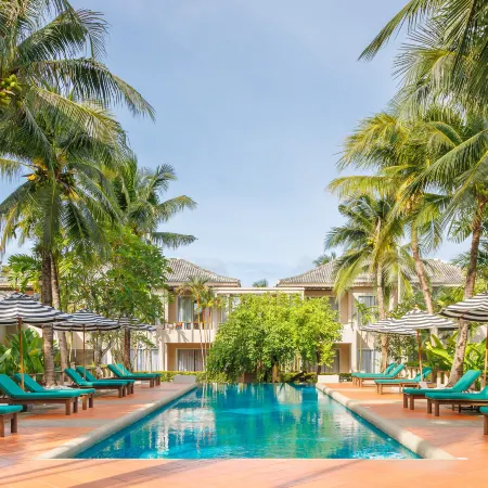 Signature Phuket Resort Отели рядом с достопримечательностью «Храм Чалонг»