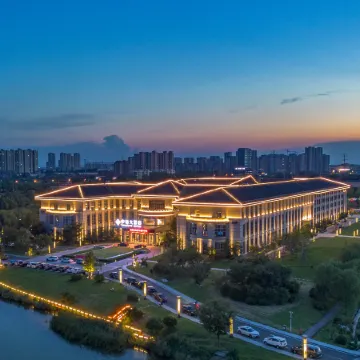 Zhongyu Grand Hotel (Binzhou Zhonghai Scenic Area)