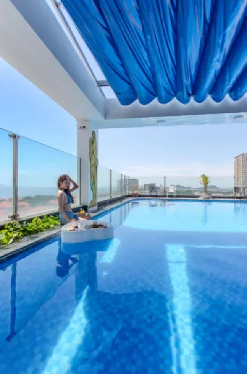 Sea Phoenix Hotel Da Nang Hotels near Upside Down World Danang