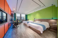 光域電競酒店（南寧三街兩巷朝陽廣場地鐵站店）