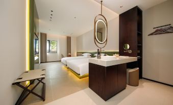 Floral Hotel·Follow your heart Hotel (Suzhou Guanqian Street Store)