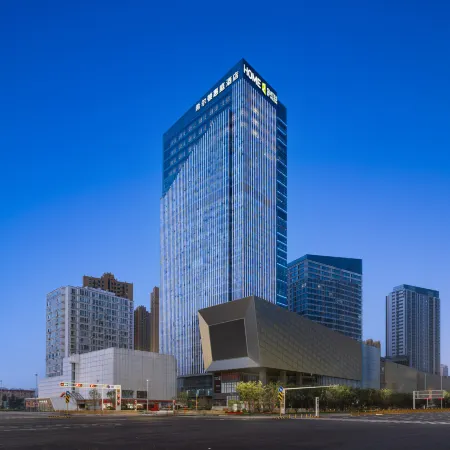 Home2 Suites by Hilton Taiyuan Yingze Street Hotel Отели рядом с достопримечательностью «Музей Шанкси»