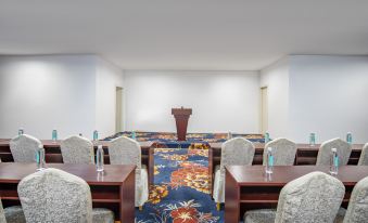 Sunshine Flower Language Resort Hotel (Wanjia Commercial Plaza, Xiu District Government)