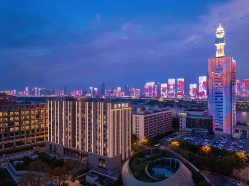 JI Hotel (Changsha Yuelushan Juzizhou River View )