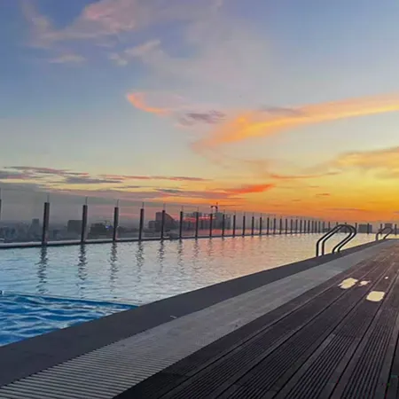 Urban Sanctuary @ Riva Phnom Penh Отели рядом с достопримечательностью «Храм Ват Пном»