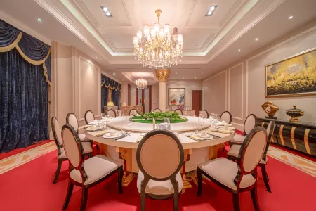 Landison Plaza Hotel Wuxi Отели рядом с достопримечательностью «HeZhenLiang Yu AoLinPiKe ChenLieGuan»