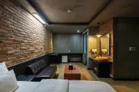 Icheon XYM Hotel Hotels in Icheon