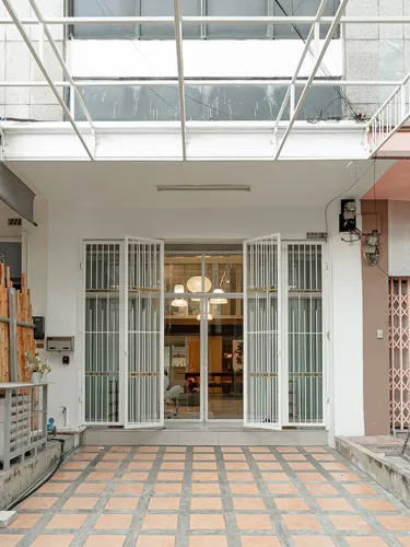 รูปภาพของโรนี่สตูดิโอ 600m จากบีทีเอส ทองหล่อ