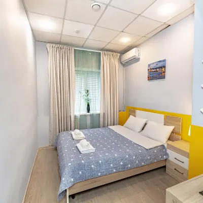 Mini Hotel Luna Các khách sạn gần Quảng trường Đường sắt
