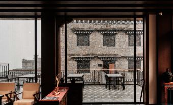 Daocheng Yading AZARA Nomad Black Highland Barley Hotel