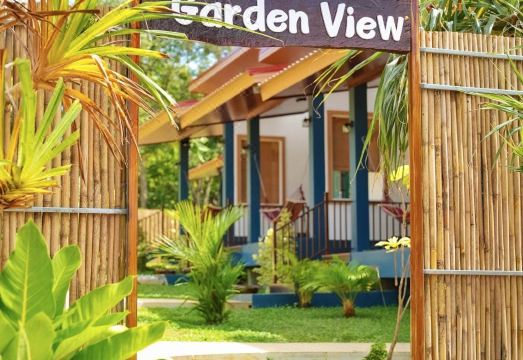 홀리데이 가든 뷰