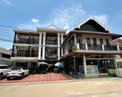 โดมอน ริเวอร์ไซด์ โฮเทล โรงแรมใกล้ร้านเอราวัณ