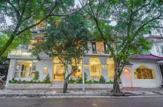 Nanfeng Hotel