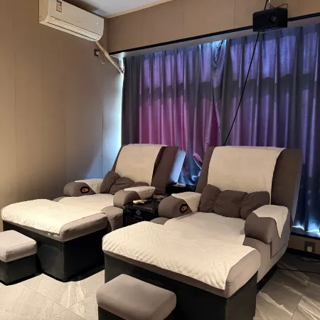 Paco Hotel (Guangzhou Tianhebei Tianpingjia Metro Station)