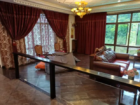 Templer Guesthome 6R5B Cozy Forest View with Pool Hotels in 