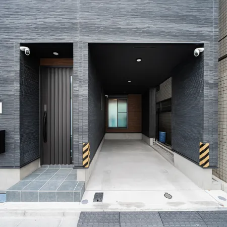 98m²｜Best Location｜Free Parking｜Luxury 4-Floor Private House