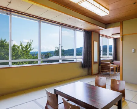 Wan Wan Paradise Nara Ikoma (Old:KAMENOI HOTEL YAMATO HEGURI) Zimmer Photos