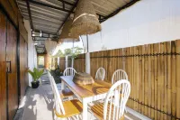 Villa New D'Bamboo by Plesirhatiyogja