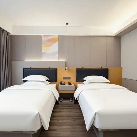 Kangbo Yun Hotel (Guangping County Railway Station People's Square)
