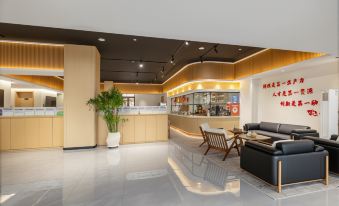 Dingxiang Yueju Hotel (Harbin Railway Station Zhong Yang Street)