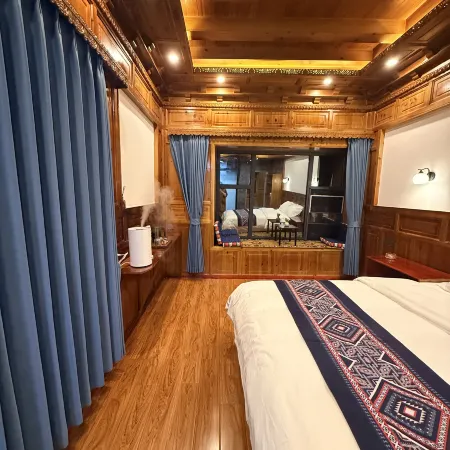 Kangding Langlang Mountain Homestay