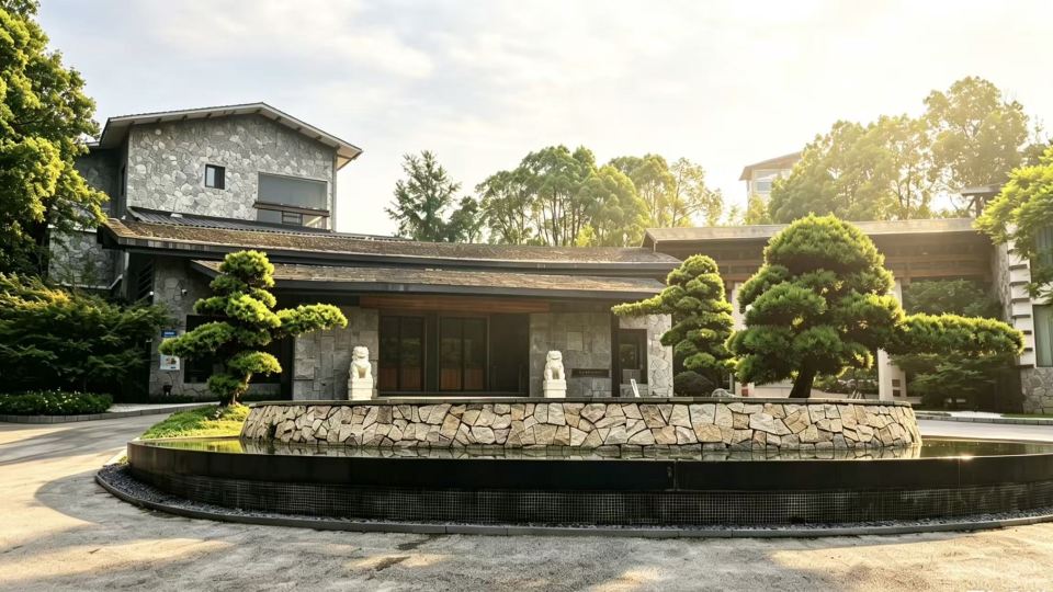 Qi Ming Xing Hot Spring Hotel