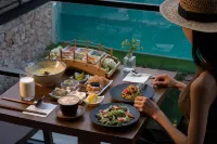 Lijiang Jianshijian Wild Luxury Holiday Villa (Yulong Snow Mountain Yuhu Village Store) - ジャグジー