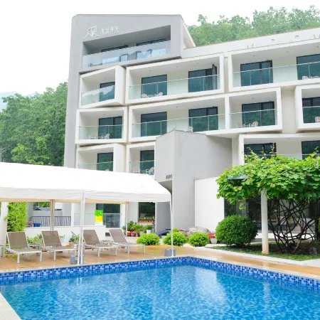 Zhashui Miduo Manjing Design Guesthouse (Beiliang National Forest Park)