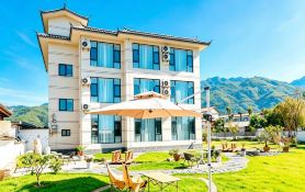 Half Moon Bay Inn (Lijiang Sanyi International Airport Store)