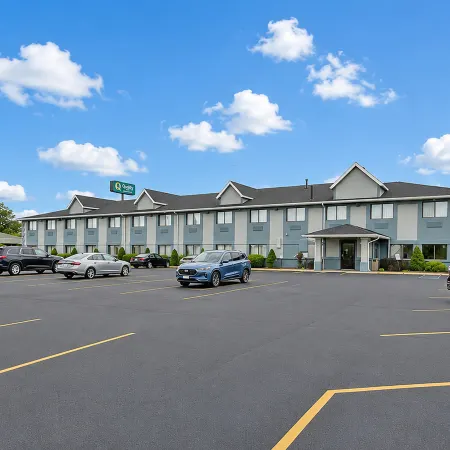 Saint Joseph Inn & Suites Benton Harbor Near I-94