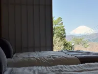 Luxury Hakone Villa: Private Onsen, Sauna & Pool - parking