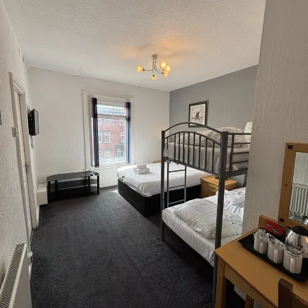 The Royal Alexandra Hotel by Compass Hospitality Hoteles en Blackpool