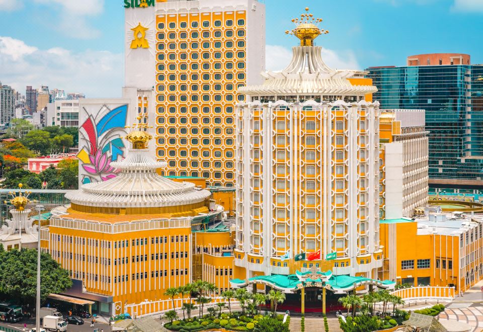Hotel Lisboa, Macau - Updated Prices 2026 | Trip.com