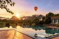 Lisha Garden Resort | Free Station Transfer, Hot‑Air Balloon View, Infinity Pool & Panoramic Garden - Spor Salonu